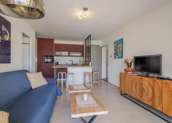 Le Palmier - A 5 Min Vue Et Montagne * 卢米奥