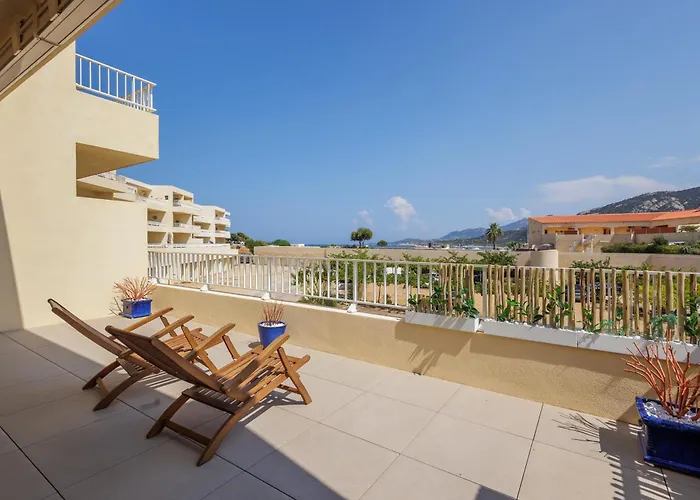 公寓 Le Palmier - A 5 Min Vue Et Montagne 卢米奥