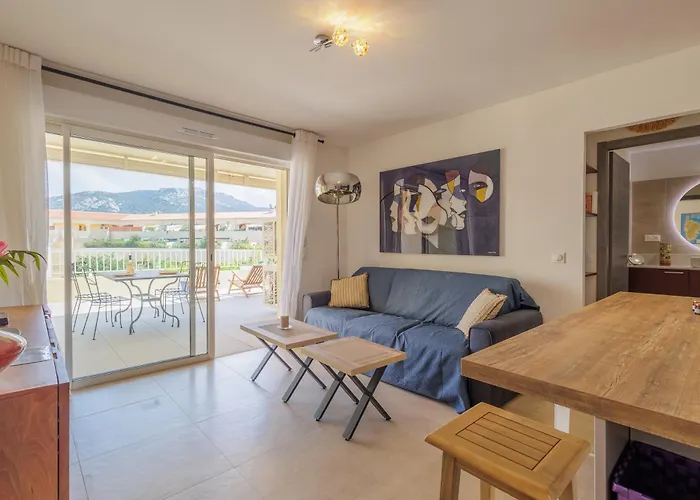 Le Palmier - A 5 Min Vue Et Montagne